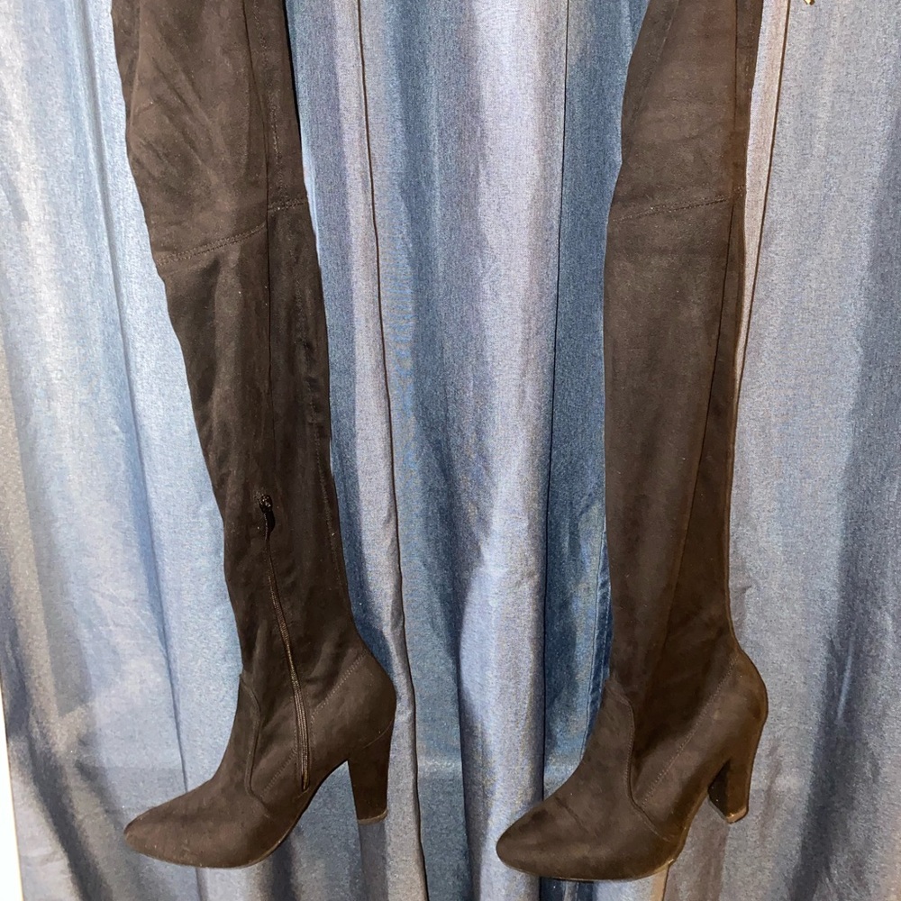 Black boots